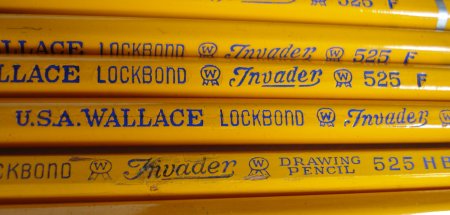 Wallace Invader Pencil Box Hinged Metal Pencil Case With Vintage Pencils  Farmers Hybrid Seed Iowa Advertising Estate Sale 